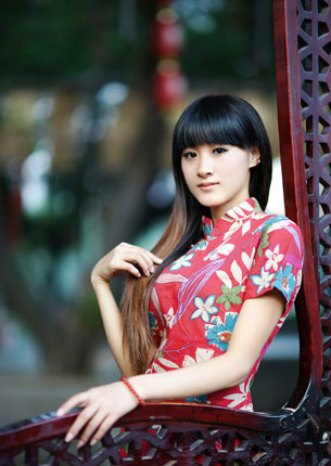 变装老板娘-5.我们全家人为连连过生日