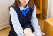 女朋友强迫我穿女装扮女人,被同学租女友见家长