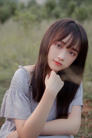 女人如裳许千种芳容 四季的旋律充满希望