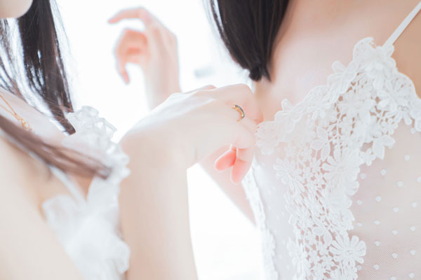 潇瑶游-以女生的身份上大学,住进女生宿舍楼